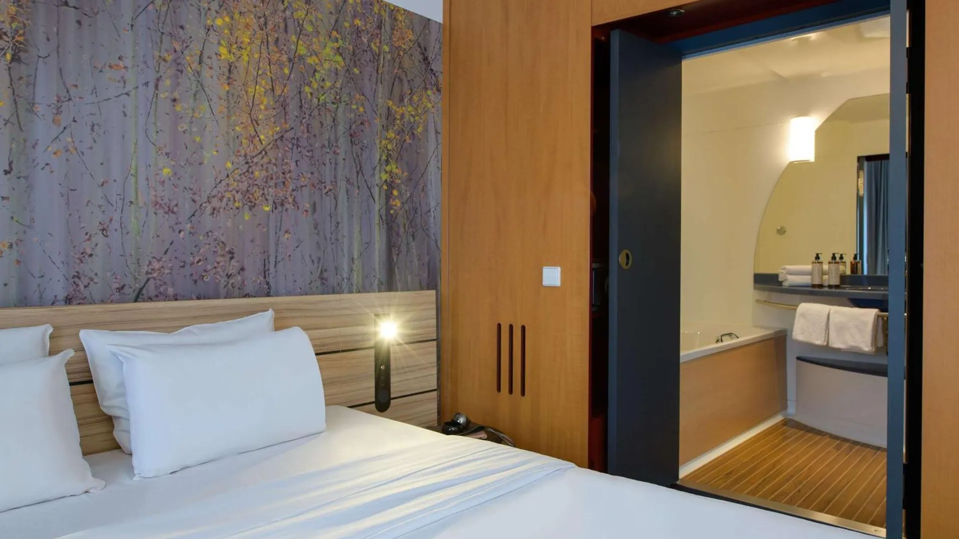 Novotel Suites Muenchen Parkstadt Schwabing 4*, München Tyskland
